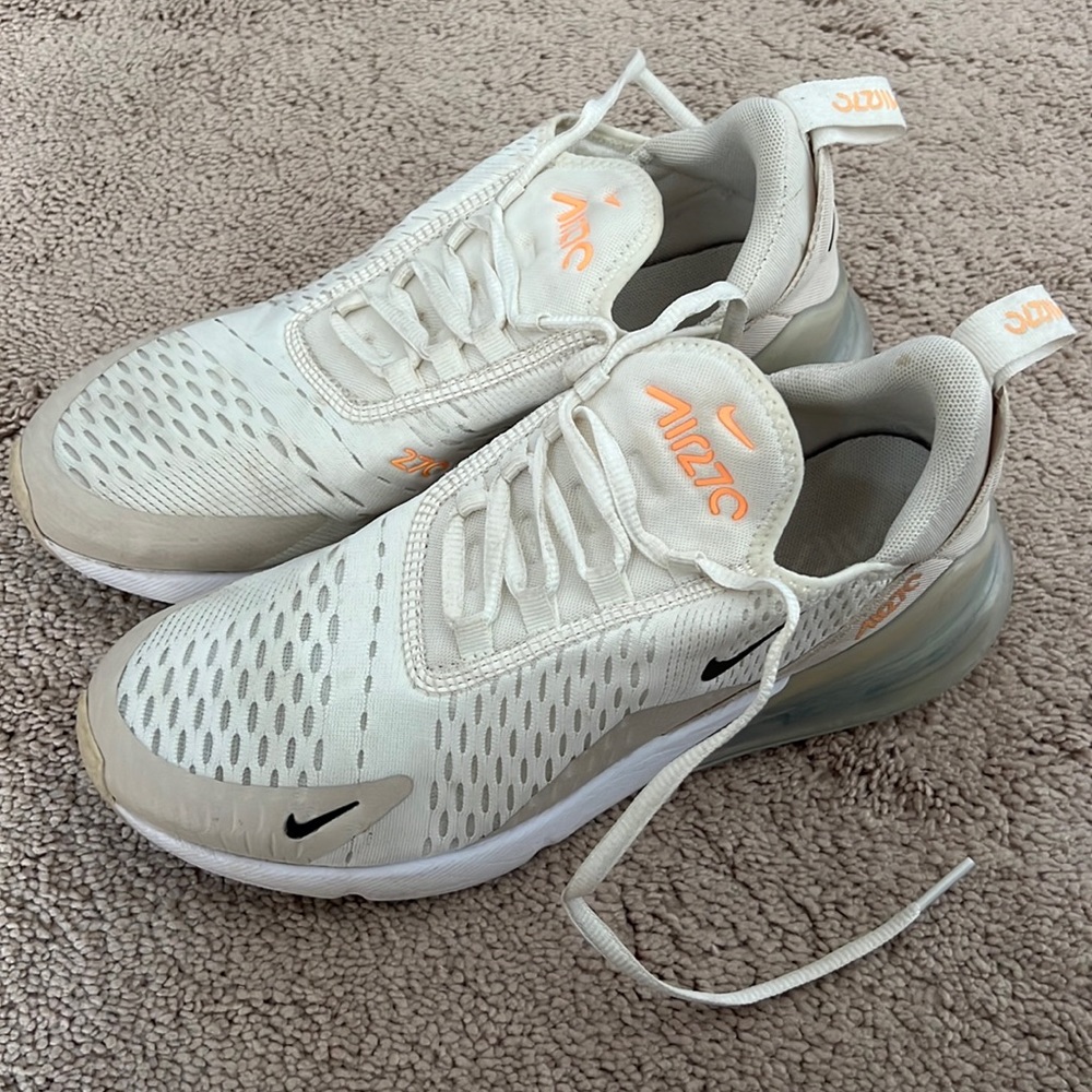 Nike AIR 270